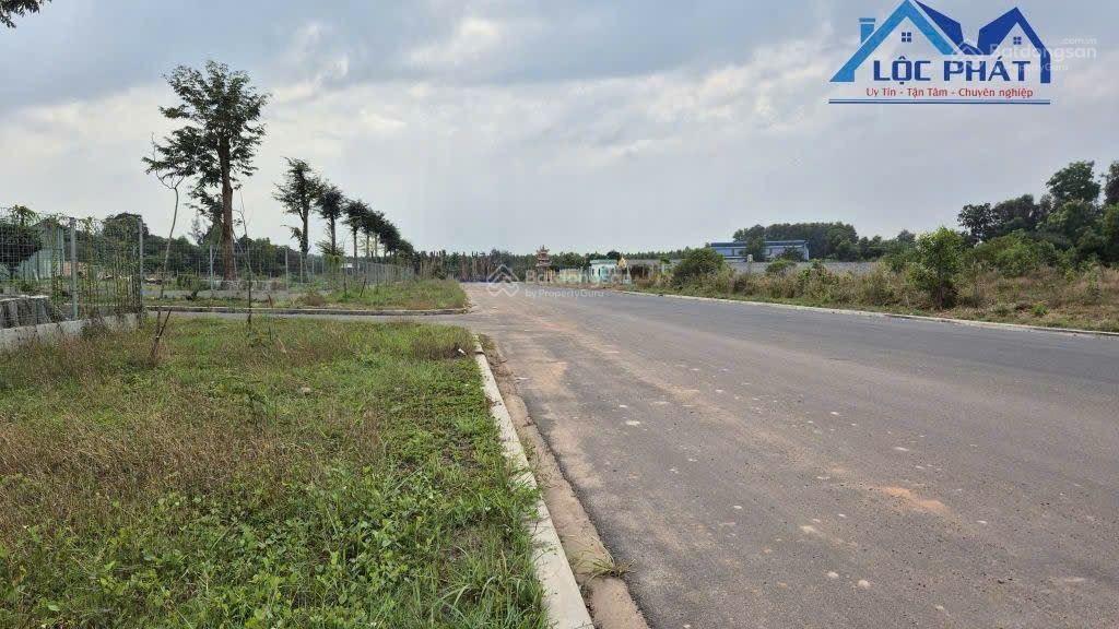 Bán đất Khu Công Nghiệp Hố Nai dt 15000m2 giá 77 tỷ đất SKK thời hạn 2065