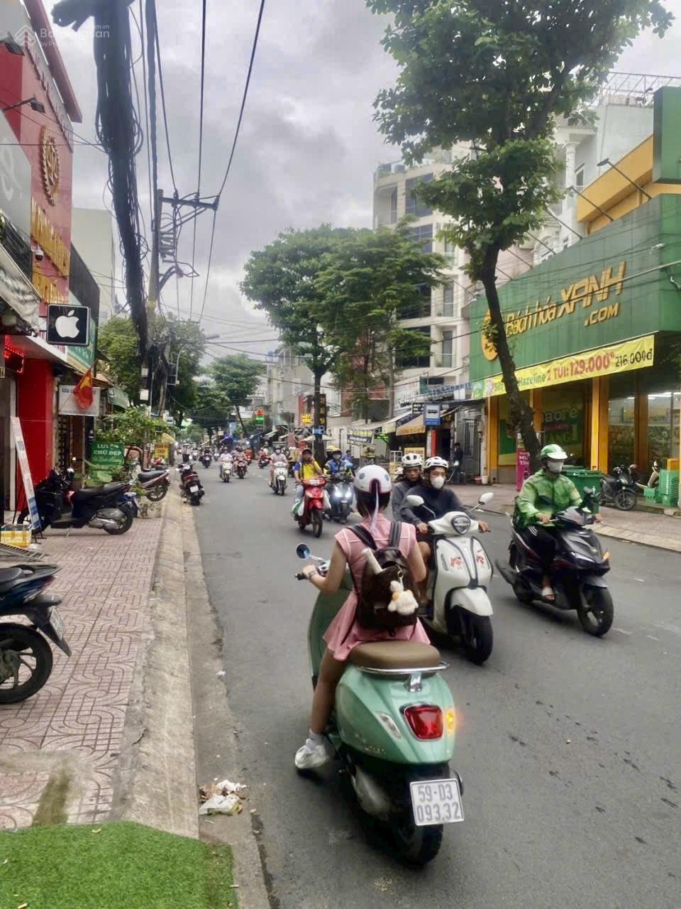 Mặt Tiền Cầu Xéo Ngay Gò Dầu - Nhà Mới Đẹp - 3 Tầng Đúc - Ngang 5 x Dài 17.4 - Cho Thuê 35tr/th