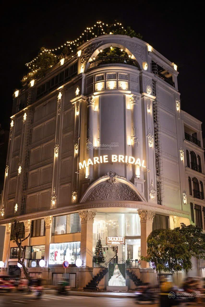 Bán tòa nhà góc 2MT (15x20m) 82 Tân Mỹ quận 7 đang làm nhà hàng tiệc cưới HĐT 400tr/th giá 135 tỷ