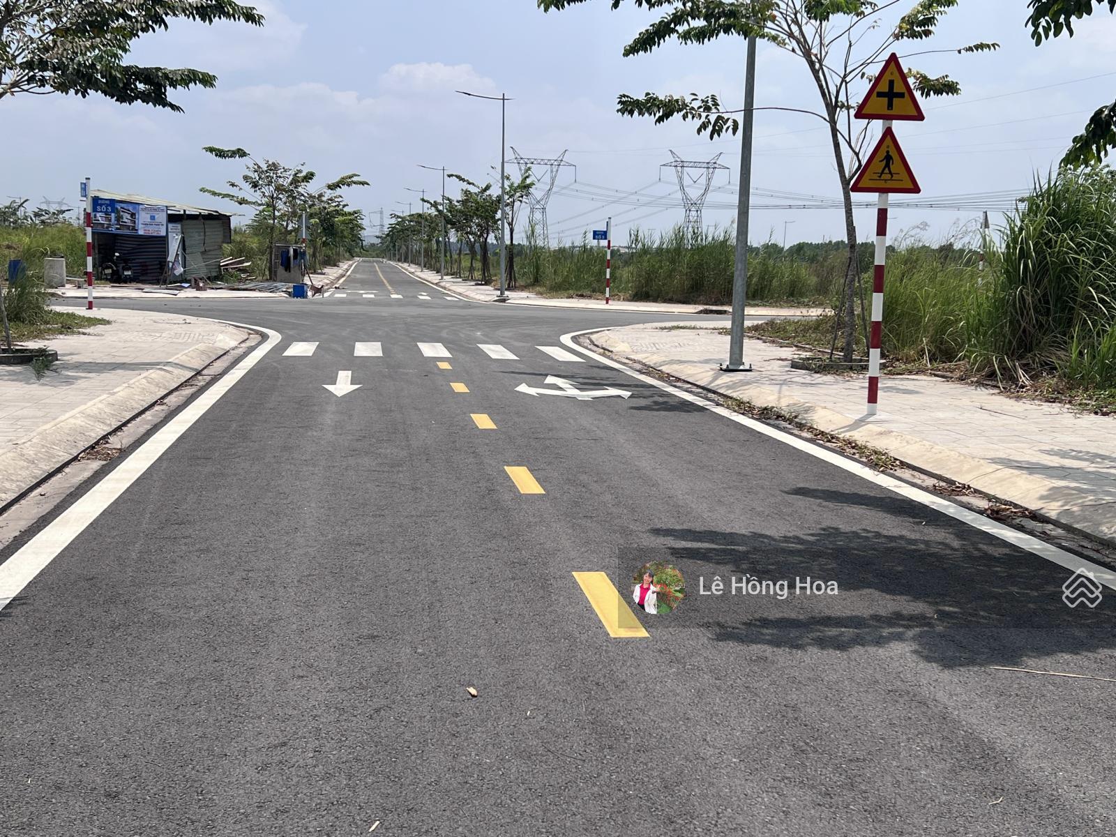 Đất nền Dragon Pearl giá rẻ 90m2 SHR sang tên 20,5tr/m2 View trung tâm thương mại 1 nền duy nhất