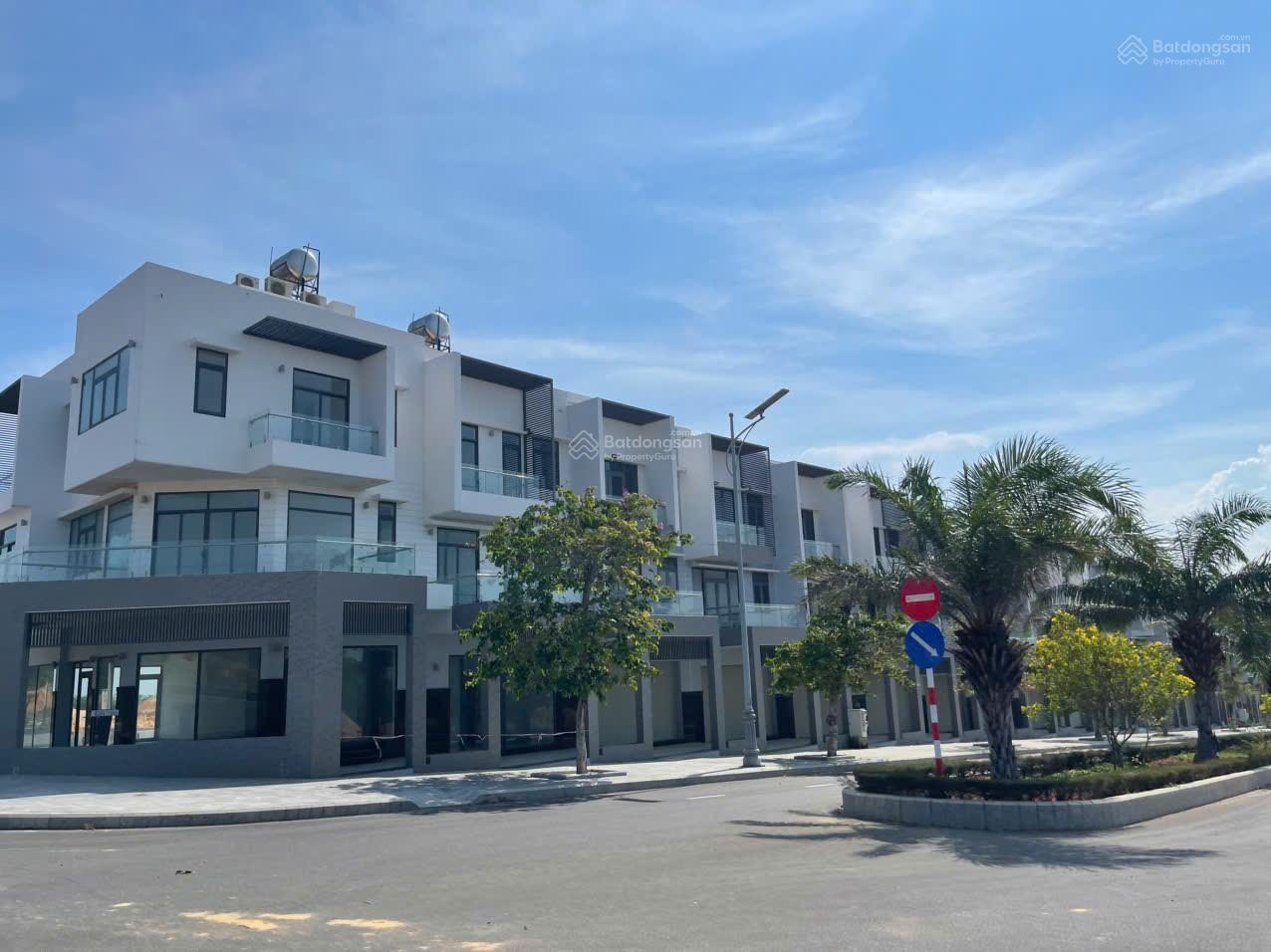 Kẹt tiền cuối năm cần bán nhanh lô mặt tiền đường 20m giá chỉ 17tr/m2