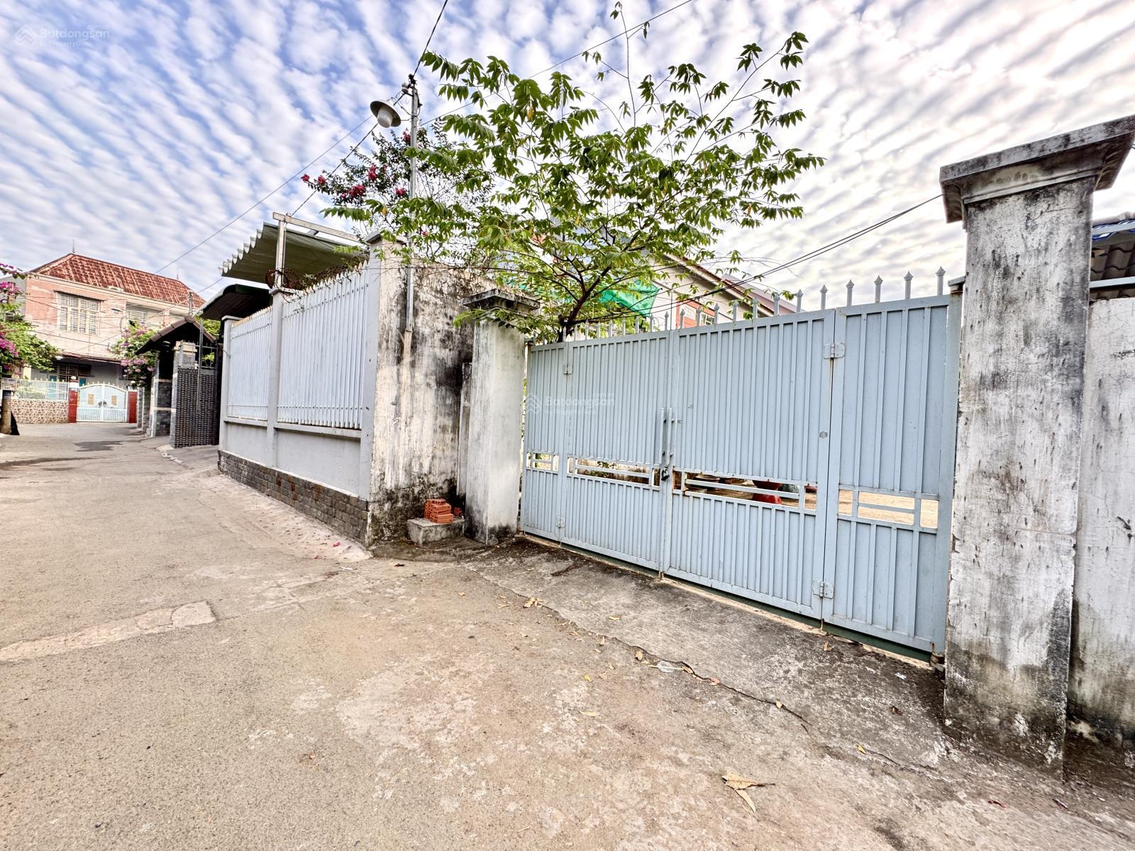 CHỦ GỞI BÁN LÔ đất Biệt Thự P.HOÁ AN,8x25=225m2,thổ cư 100m,sổ riêng,đường xe hơi,Gần cầu Hoá an CHỦ GỞI BÁN LÔ đất Biệt Thự P.HOÁ AN,8x25=225m2,thổ cư 100m,sổ riêng,đường xe hơi,Gần cầu Hoá an