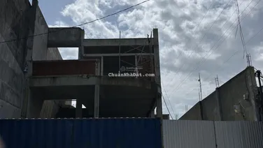 Chinh chủ bán nhà mặt tiền lê thánh tôn 620mv siêu vip gân ngã 4 lê thánh tôn