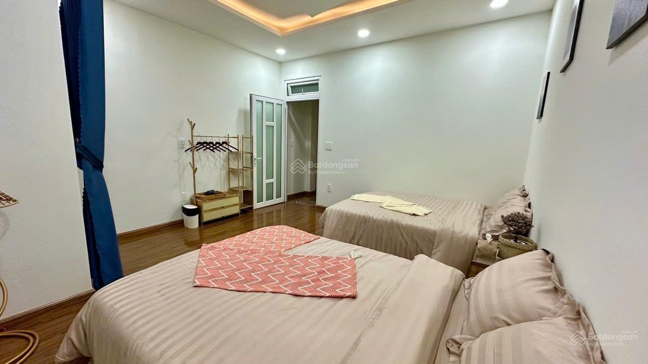 Cho thuê NNC phường 10 Đà Lạt. Hiện trạng nhà trống . Giá 12 triệu. Uyên 0948 676 *** Cho thuê NNC phường 10 Đà Lạt. Hiện trạng nhà trống . Giá 12 triệu. Uyên 0948 676 ***
