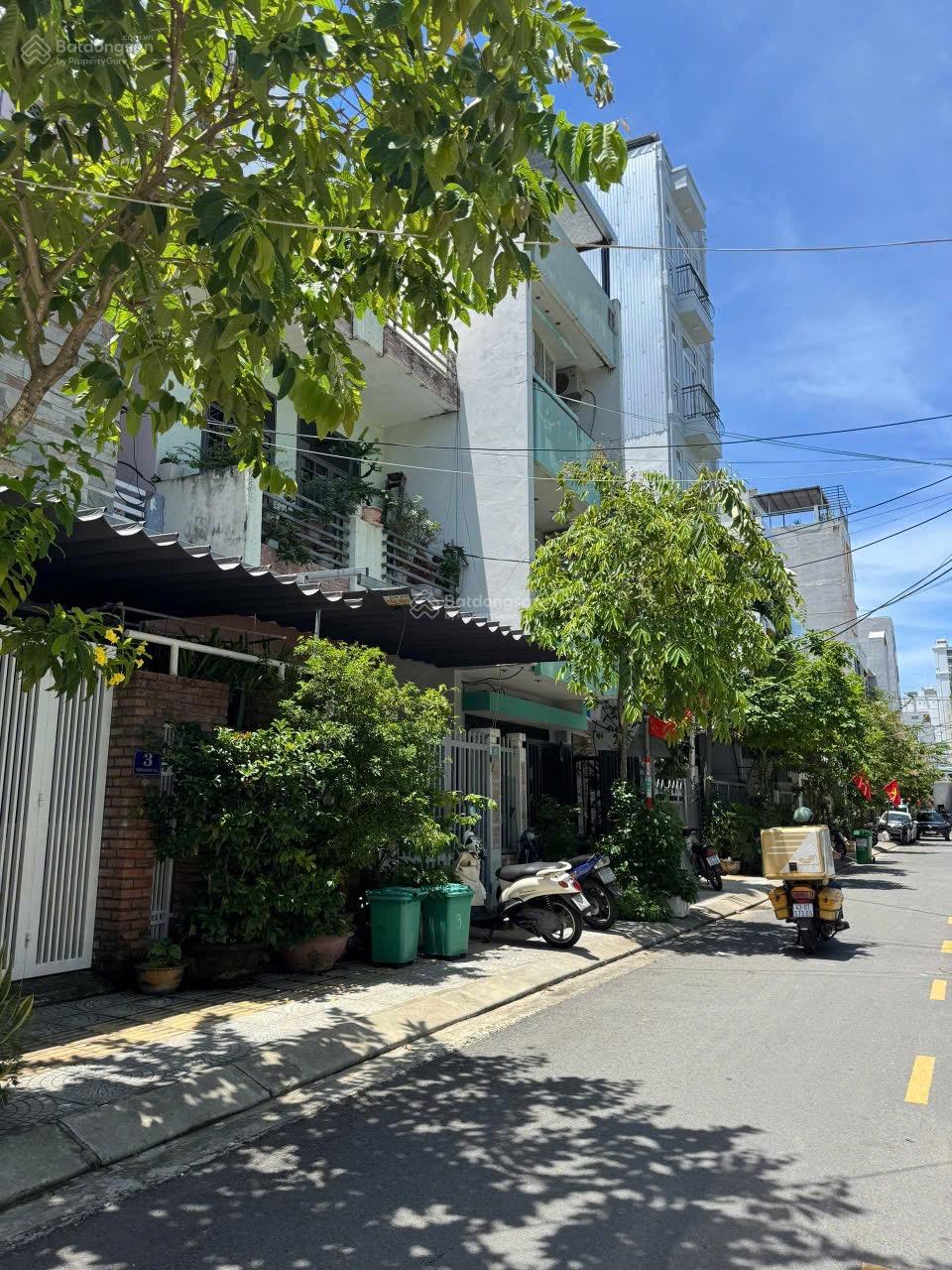 Bán nhà 3 tầng lô góc 2 mặt tiền Sương Nguyệt Ánh sát biển Mỹ Khê- 103m2 ngang 6m giá 19,8 tỷ Bán nhà 3 tầng lô góc 2 mặt tiền Sương Nguyệt Ánh sát biển Mỹ Khê- 103m2 ngang 6m giá 19,8 tỷ