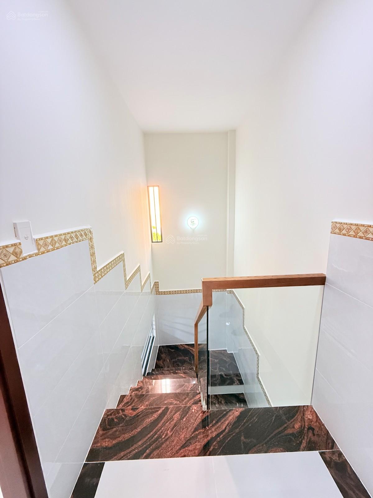 Chủ giảm sâu 300 triệu, Siêu Phẩm Nhà Mới Gần Ga T3 ETOWN Cộng Hòa , 2PN 2WC chỉ 4.3 Tỷ TL