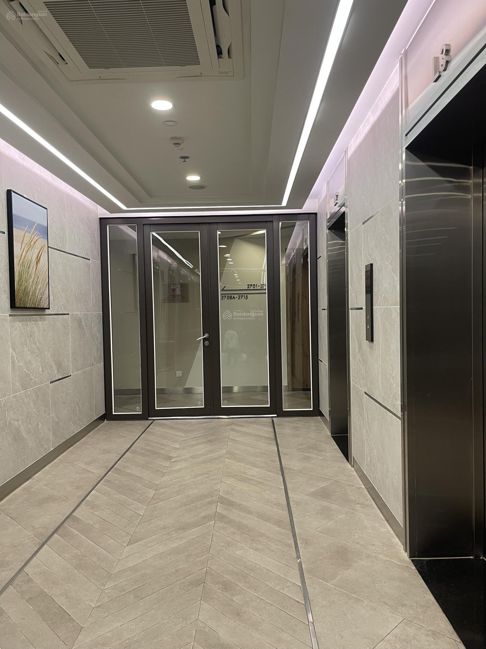 Bán căn 2 ngủ 1vs toà SP skyoasis giá 3.89 tỷ bao phí full nội thất Lh 0961 694 ***