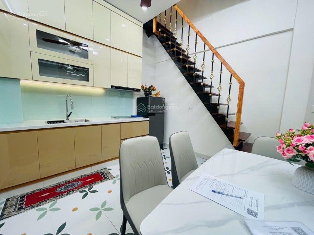 NHỈNH 6 tỷ-SỞ HỮU NHÀ 4 TẦNG PHỐ TÂY-NHÀ ĐẸP Ở NGAY-KHAi THÁC CHO THUÊ-HiỆU SUẤT CAO-TẠ HiỆN 0