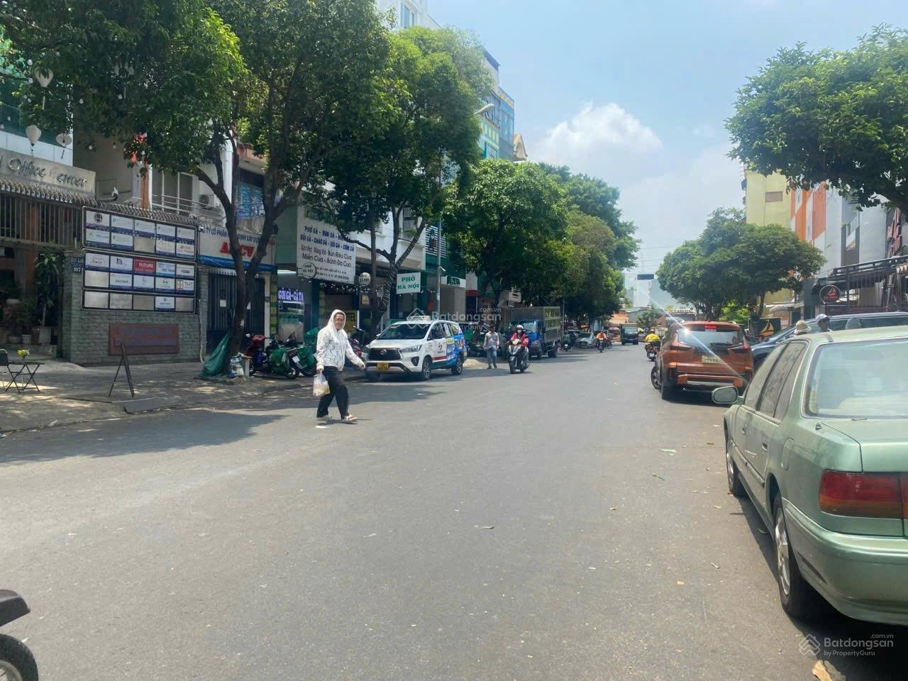 SIÊU VỊ TRÍ!CHỦ CẦN BÁN NHÀ MẶT TIỀN ĐƯỜNG TRẦN NGUYÊN ĐÁN P3 BÌNH THẠNH.DT:8x24m2 GIÁ 60 TỶ. SIÊU VỊ TRÍ!CHỦ CẦN BÁN NHÀ MẶT TIỀN ĐƯỜNG TRẦN NGUYÊN ĐÁN P3 BÌNH THẠNH.DT:8x24m2 GIÁ 60 TỶ.