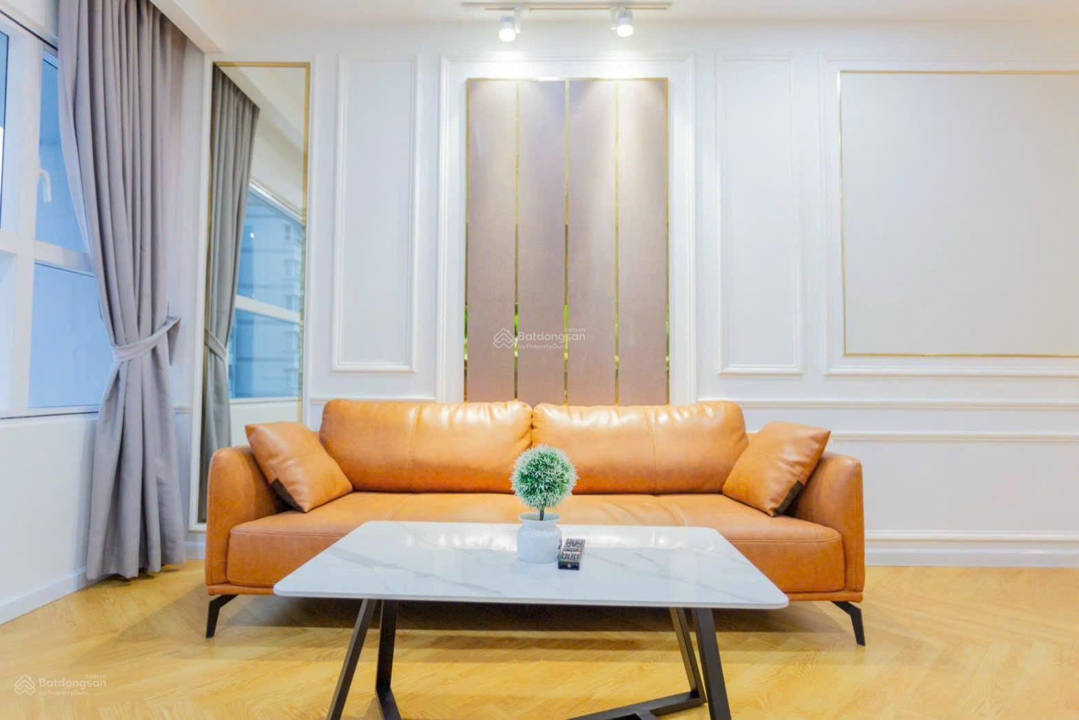 Bán căn 1pn ở sunrise city 55m chỉ 5.2ty nhà đẹp. Lh 0937 781 ***