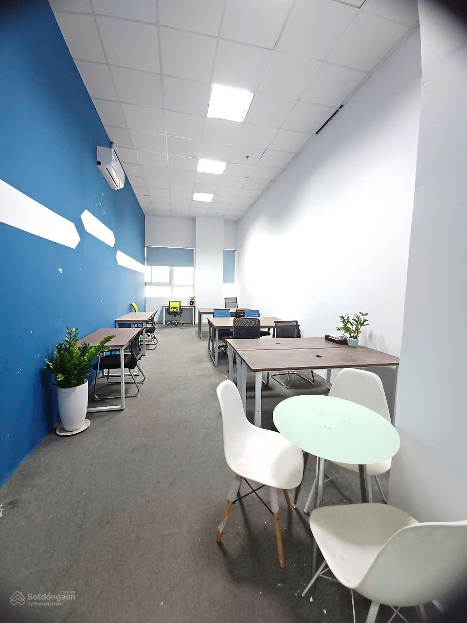 SHARE OFFICE - 3-4 BÀN Làm việc . Áp dụng cho team 3-5-6 người ngồi. Q8 HCM