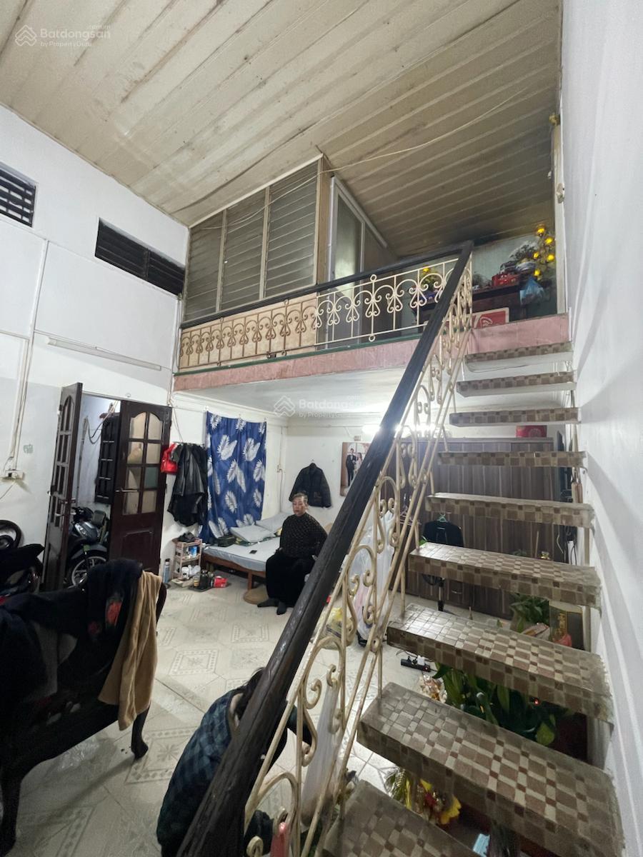 Bán đất tặng nhà, cách oto tránh 30m, thửa đất vuông đẹp, kv nhiều tiện ích. Dt 74m mt6,9m giá 10,9