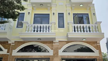 Bán 2 căn nhà, KDC Icon Central gần Vincom, p.Tân Đông Hiệp, Tp.Dĩ An