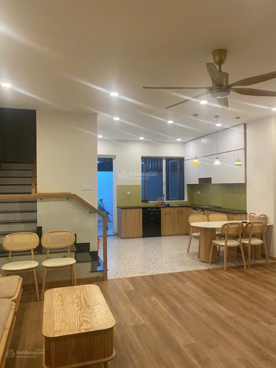 Bán nhà phố Dragon Village căn 6x15m. Liên hệ Tấn Giàu 0909 121 ***