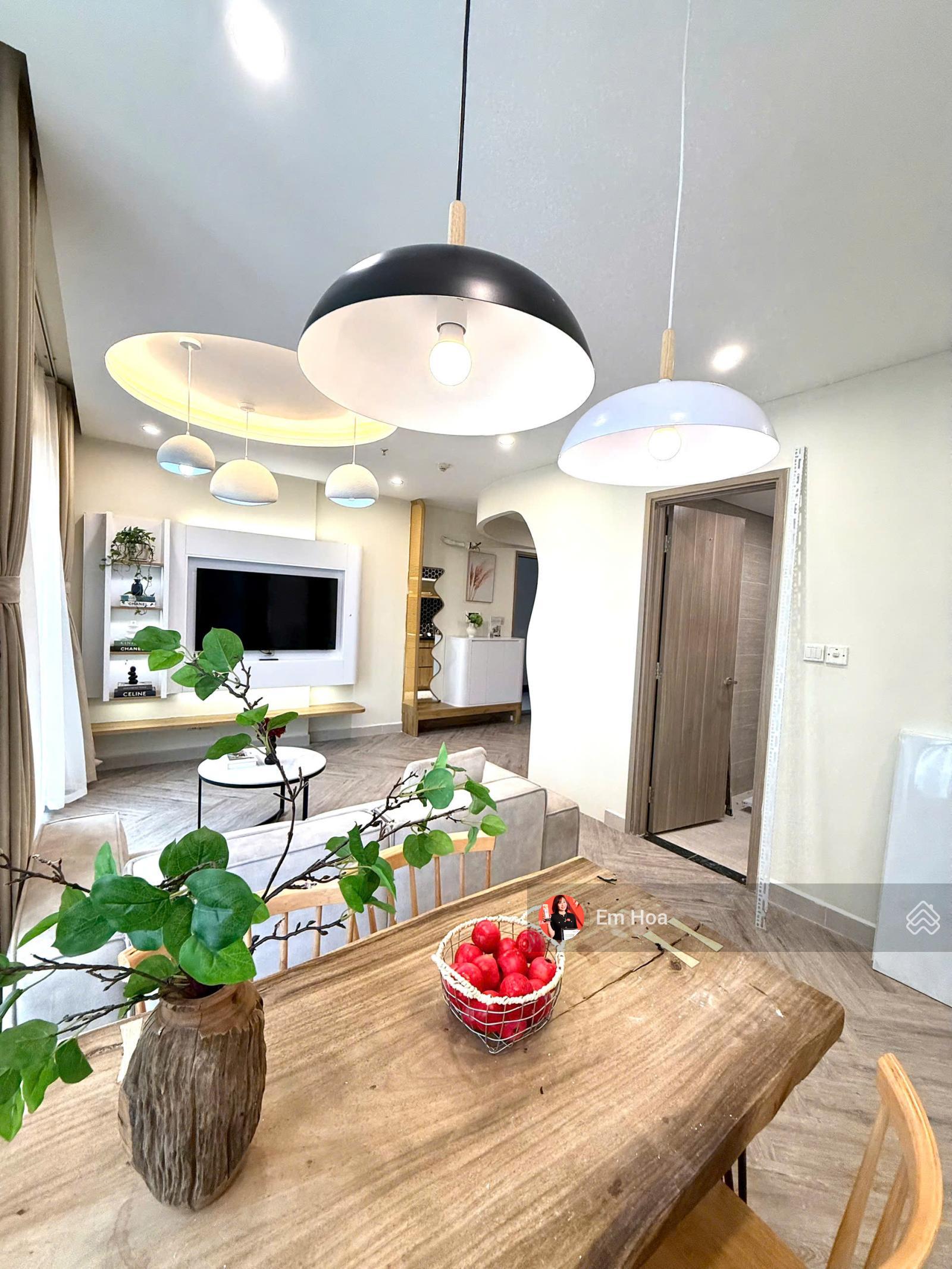 Bán căn hộ 2 ngủ loại to tòa S2.09 Vinhomes OCP1, full nội thất hiện đại cao cấp, nhận nhà ở ngay