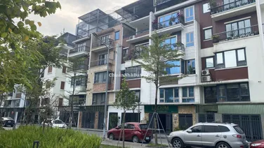 Bán nhanh căn LK 90m2 mặt vườn hoa Romantic, giá 36 tỷ có ra lộc. Làm việc trực tiếp chủ nhà