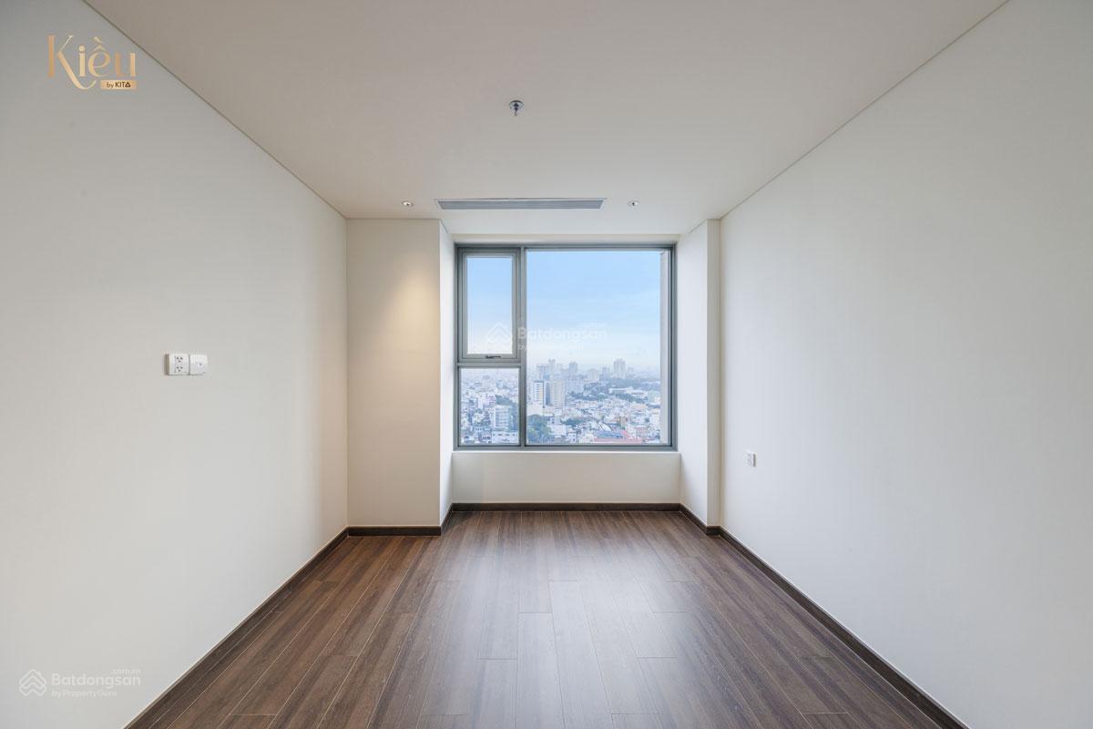 Bán căn hộ Kiều By KITA Quận 5- sát quận 1 - 3PN 132m2 - đã có sổ hồng, nhận nhà ngay. 0909 953 ***