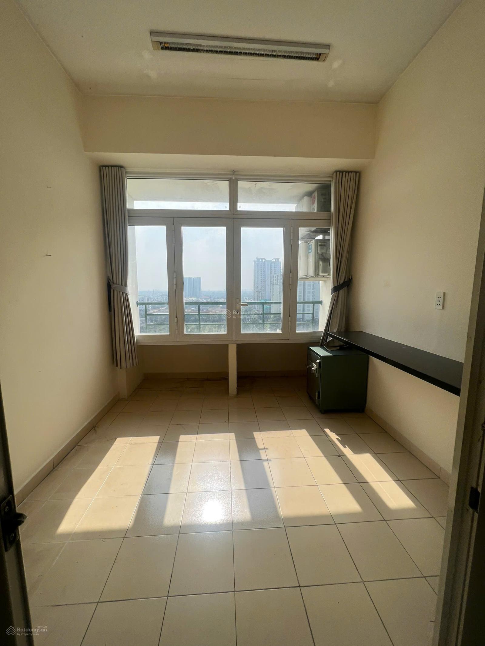 Cho thuê penthouse Conic, KDC Conic 13B, Phong Phú. Giá : 7,5 triệu/tháng Diện tích : 164m2