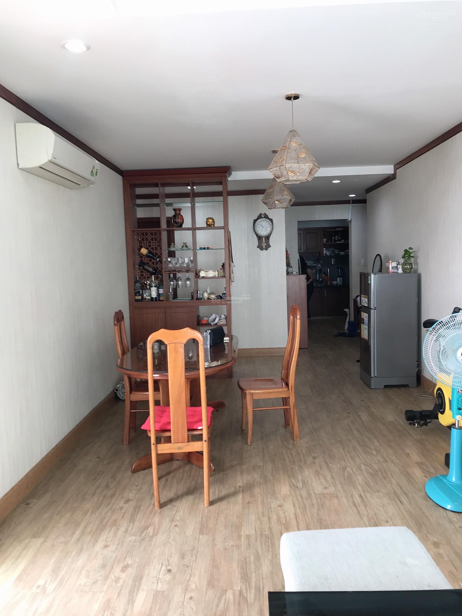 Bán căn hộ chung cư hoàng anh thanh bình Đ.Ngô Thị Bì khu Himlam Q.7 dt 117m2 có 3PN căn góc 5.3 tỷ