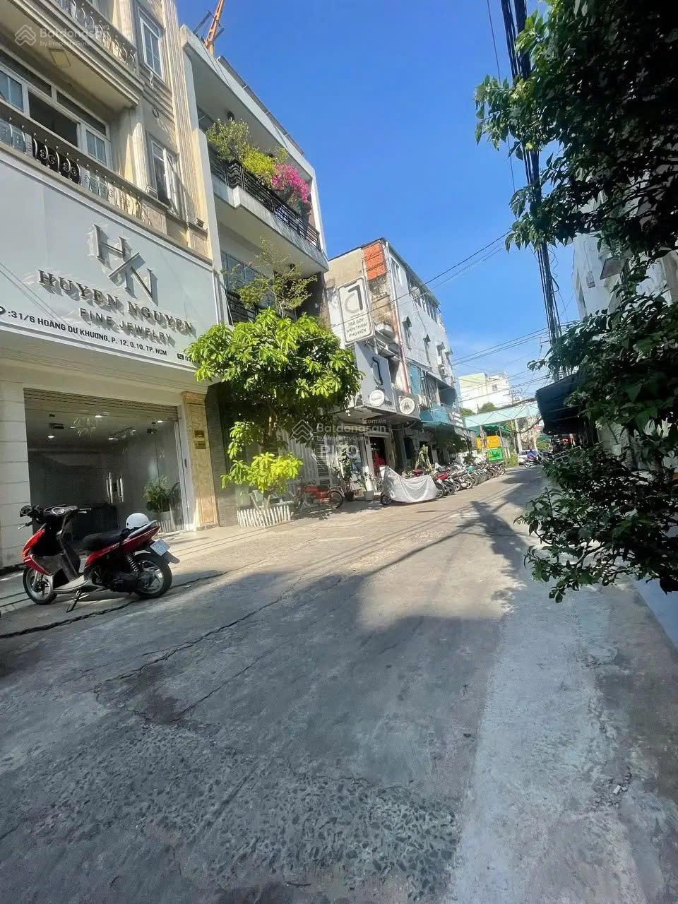 Vị Trí Đẹp - Hẻm 10m Hoàng Dư Khương. P12. Q10 - Hầm 6 Tầng ( 5,6 x 12m ) - HĐT : 80 Triệu - 27 Tỷ