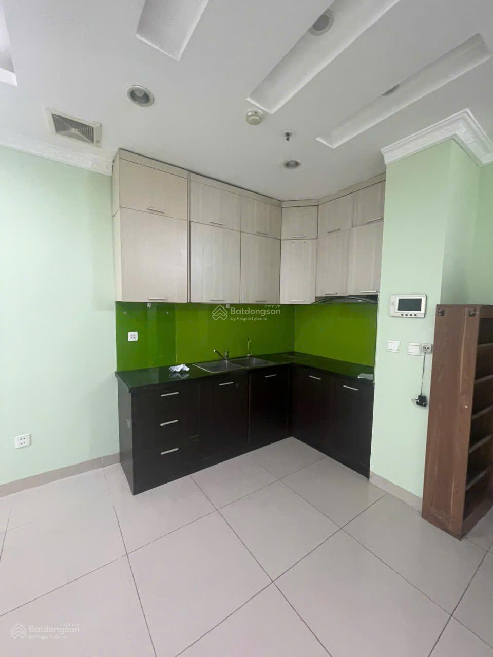 Hiếm! Cho thuê 2N cơ bản Hồ Gươm Plaza 10.5tr/tháng. Lh: 0904 994 ***