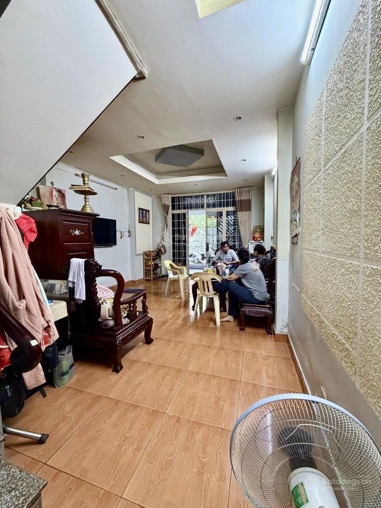 Ô Tô Đỗ Cổng - Đỗ Công Tường - Aeon Mall - Tân Quý- 1 Trệt 1 Lầu - DT: 4 x 12 - Chỉ: 5.799T Ô Tô Đỗ Cổng - Đỗ Công Tường - Aeon Mall - Tân Quý- 1 Trệt 1 Lầu - DT: 4 x 12 - Chỉ: 5.799T