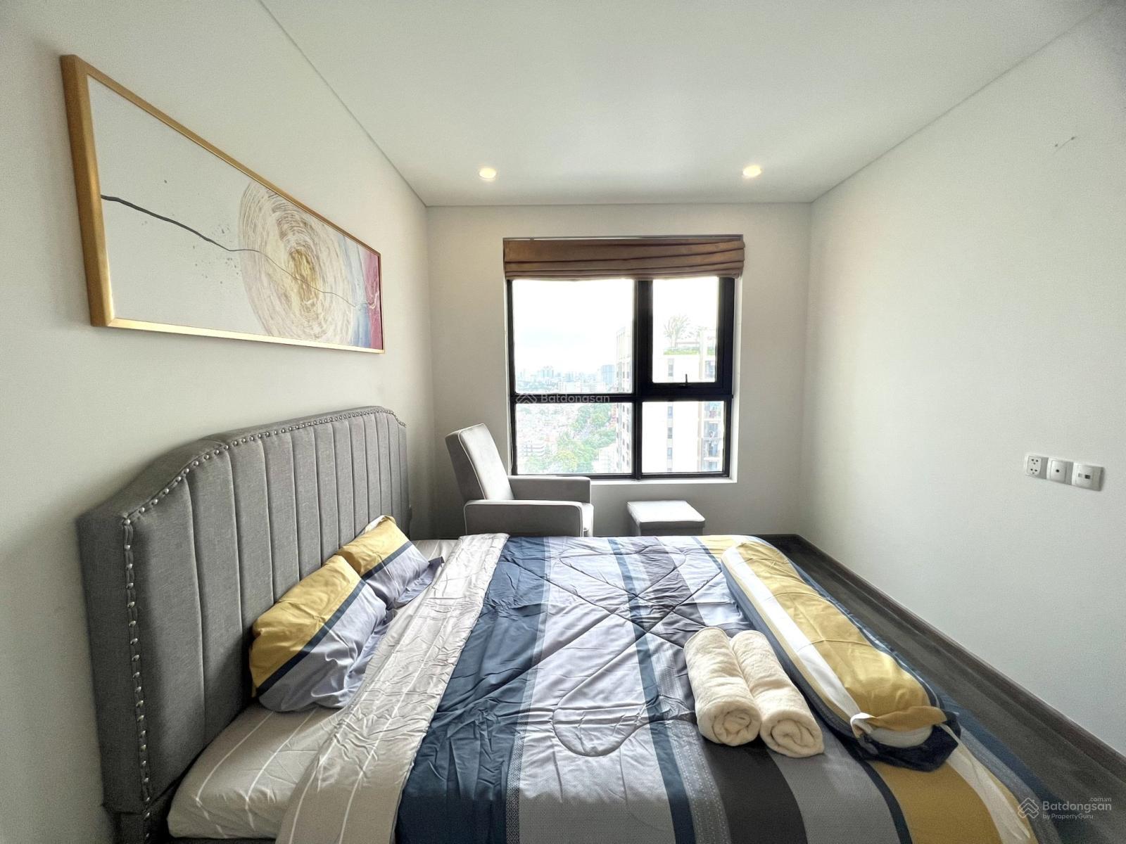 Cho thuê căn hộ Sky Center, 75m2, 2PN, 2WC, nhà đẹp, giá 14,5tr, Q.Tân Bình. LH: 0936 571 ***