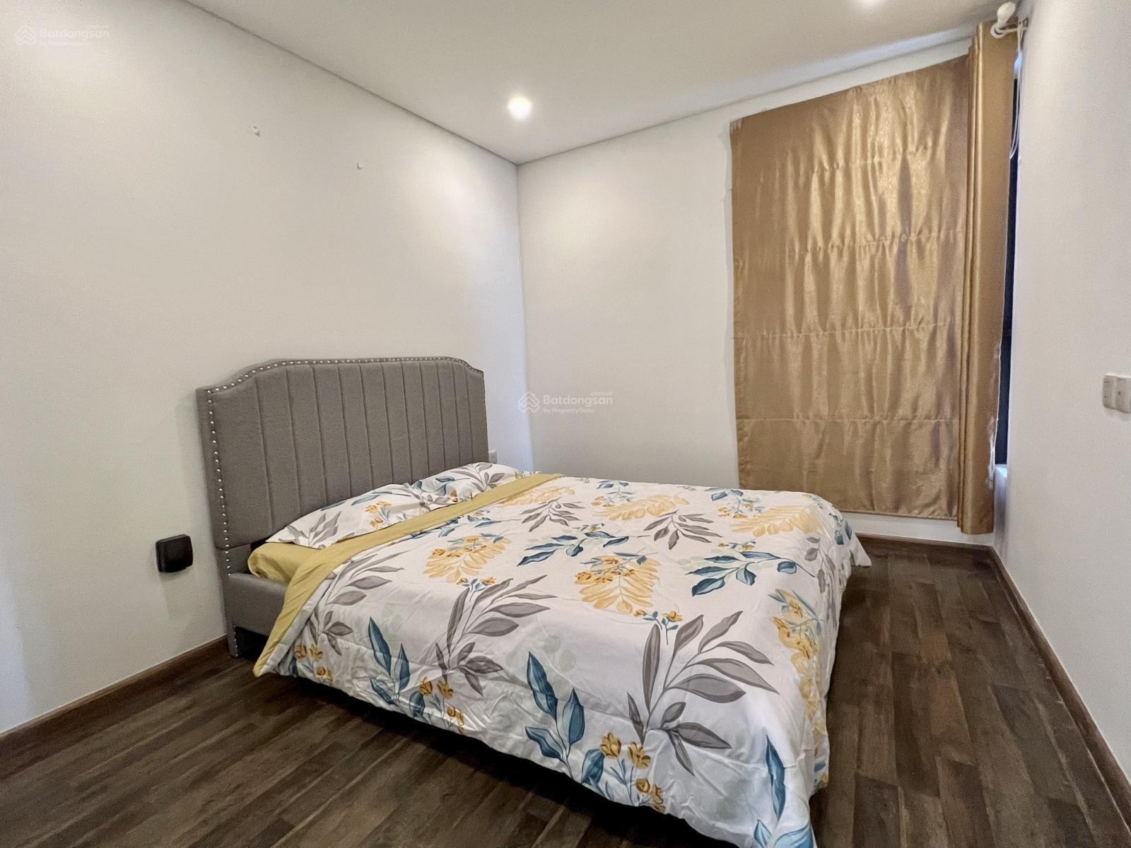 Cho thuê căn hộ Sky Center, 75m2, 2PN, 2WC, nhà đẹp, giá 14,5tr, Q.Tân Bình. LH: 0936 571 ***