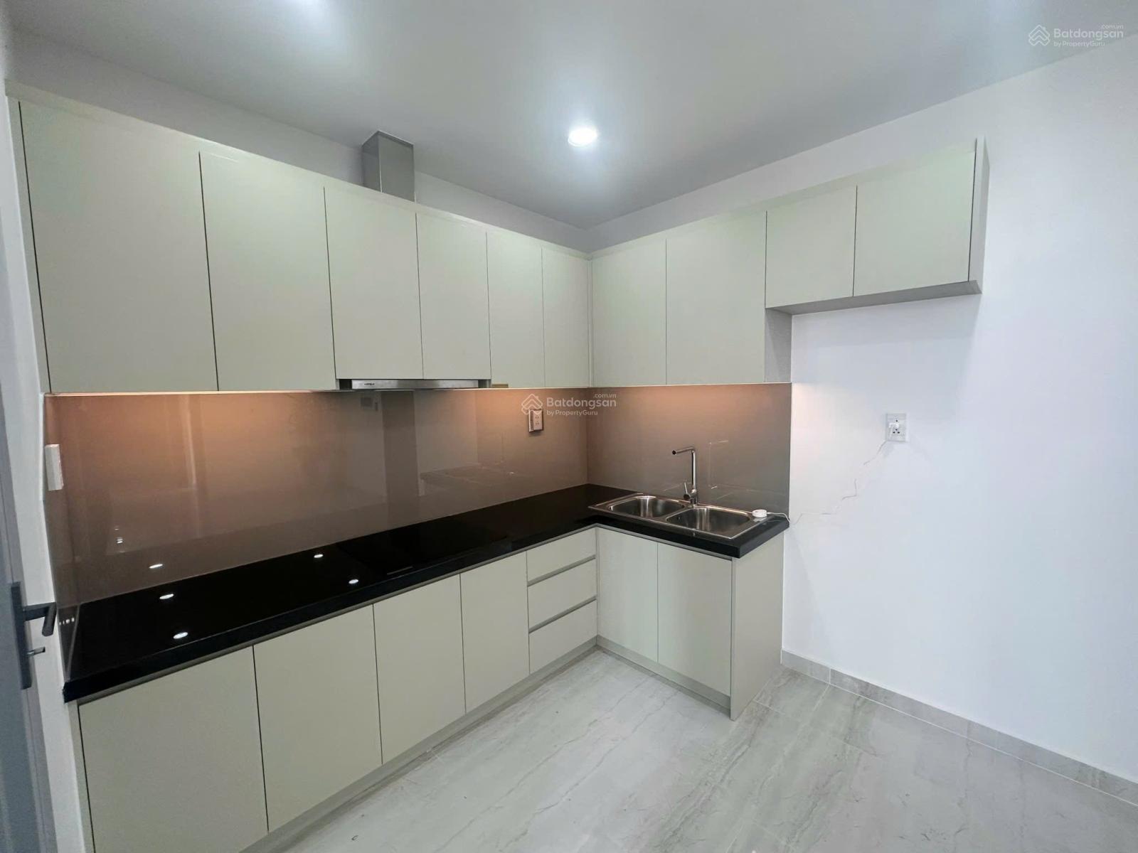 Cắt lỗ 300tr ngộp bank bán gấp căn 2pn 2wc 70m2 giá 2ty5 . bao hồ sơ vay ngân hàng