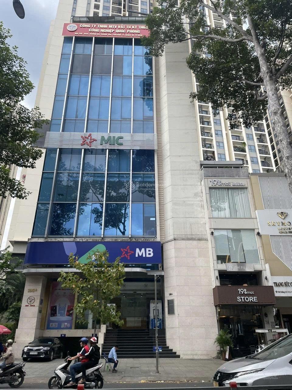 Toà khách sạn duy nhất đường Phan Xích Long chỉ 20 tỷ - 80m2 - Hầm 4 Tầng - HDT: 100tr/tháng