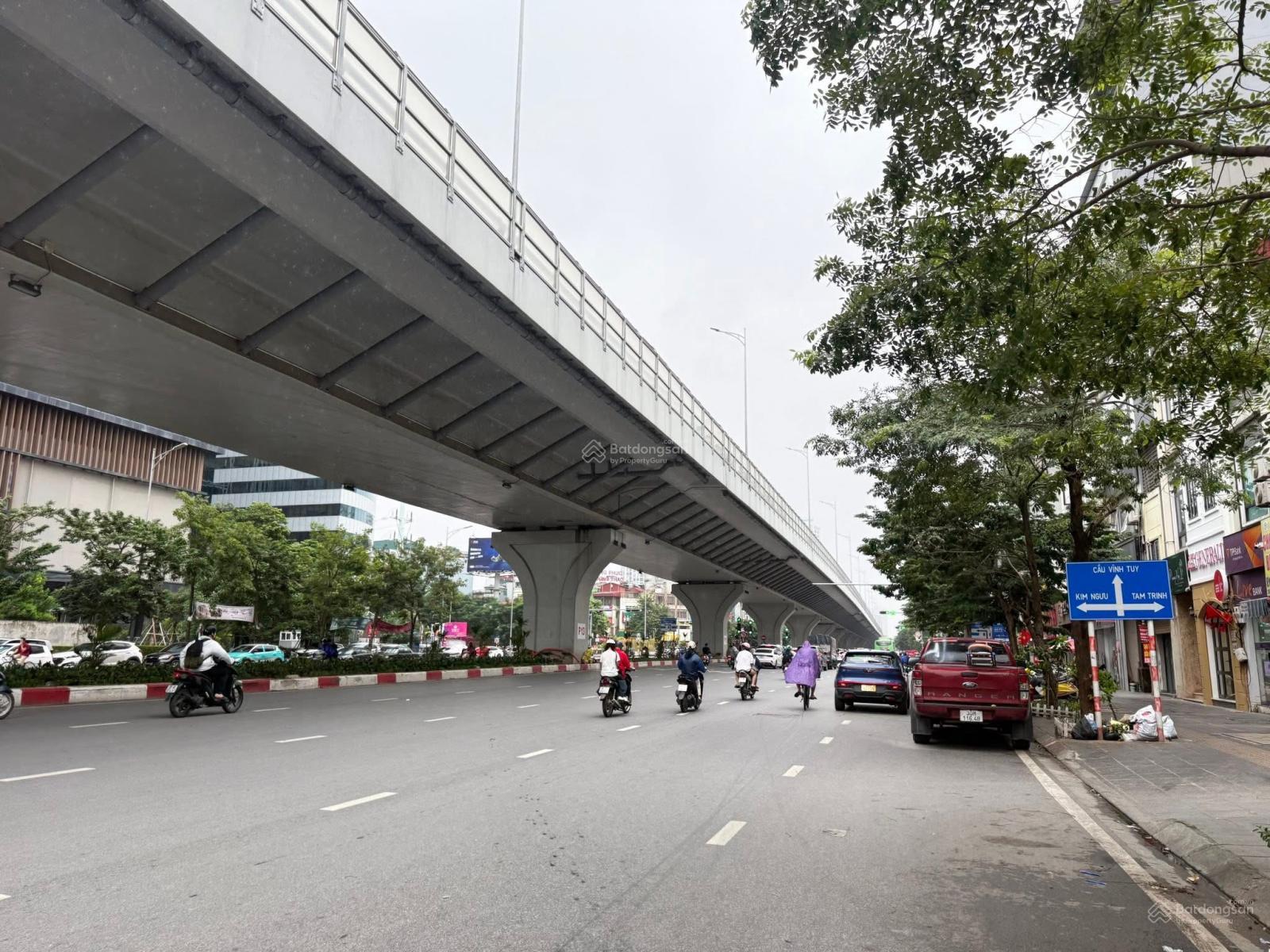 Minh khai 2 bà Trưng siêu phẩm phân lô cực đẹp,mặt tiền rộng ô tô vào nhà.Vị trí siêu đẹp 5m ra phố