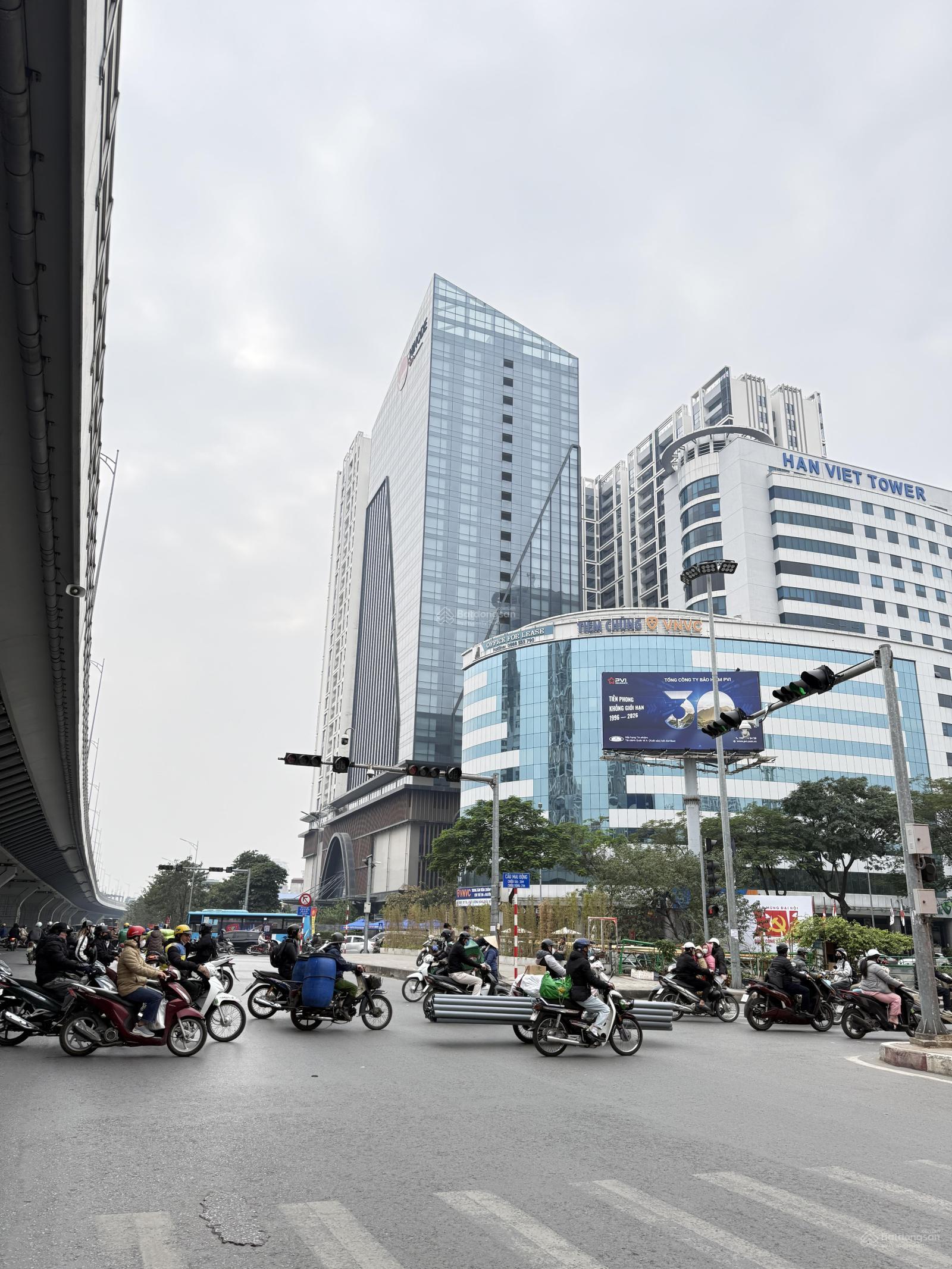 Minh khai 2 bà Trưng siêu phẩm phân lô cực đẹp,mặt tiền rộng ô tô vào nhà.Vị trí siêu đẹp 5m ra phố