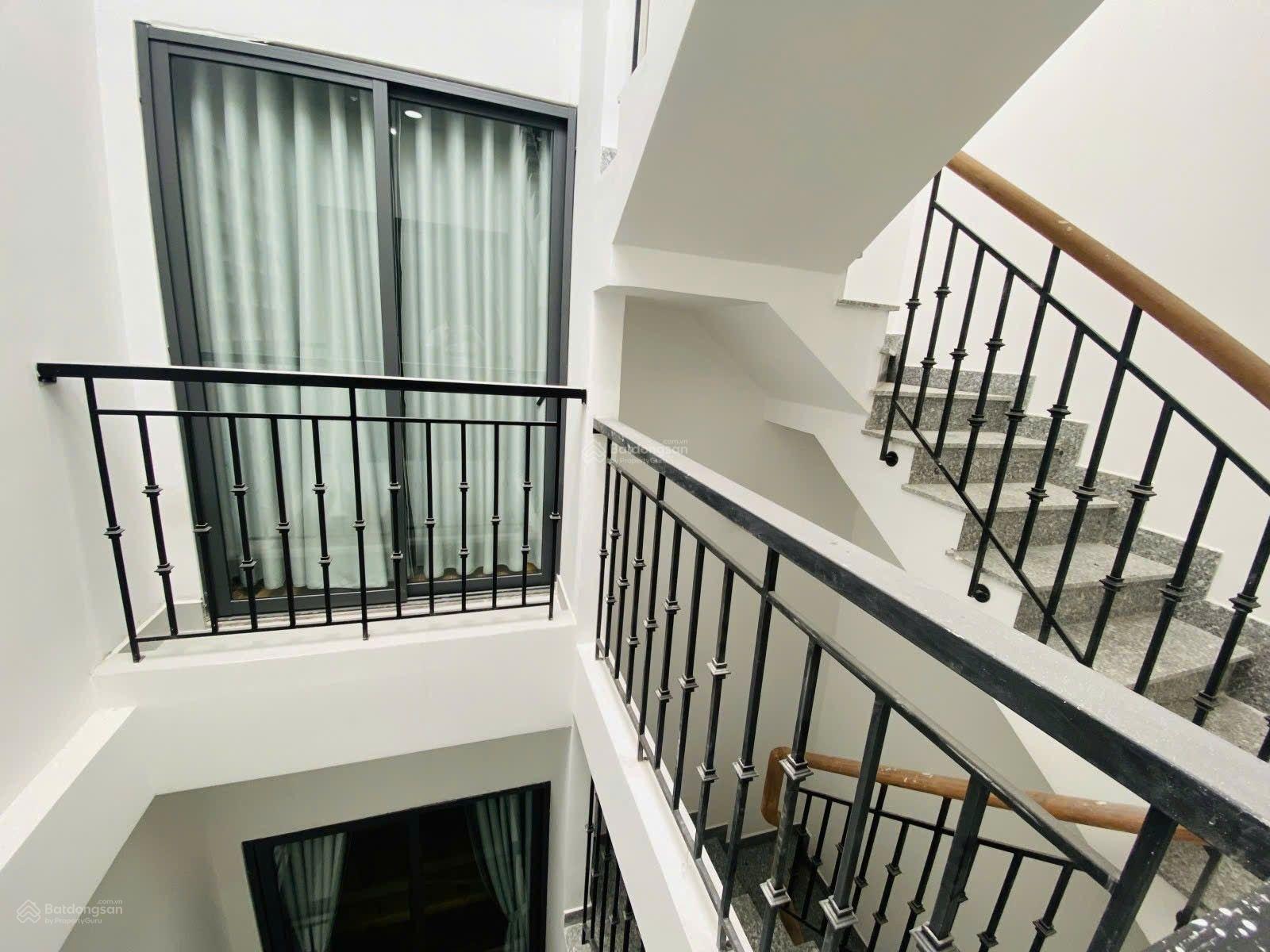 CHDV 5 Tầng Gần THPT Hoa Lư, Q9 240m 25 Phòng Giá 32 Tỷ, Doanh thu 135tr/thang CHDV 5 Tầng Gần THPT Hoa Lư, Q9 240m 25 Phòng Giá 32 Tỷ, Doanh thu 135tr/thang