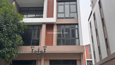 Bán gấp căn xẻ khe AD20 96m² Giá hơn 11 tỷ Rẻ nhất khu Sổ đỏ lâu dài - Ban công Đông Nam