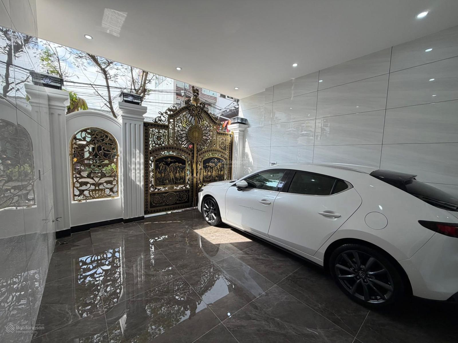 Nhà 2 tầng đường Đặng Huy Tá . Hoà Minh - Diện tích 85m2 ngang 5m Nhà phong cách tân cổ điển