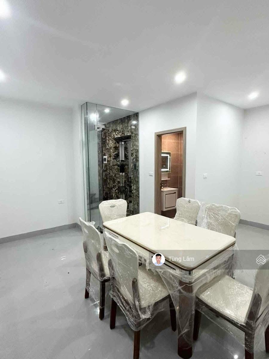Cực Hiếm, nhà mới thang máy Nguyễn Chí thanh, ba bước ra phố, ngõ 3m, tặng nội thất 33.5m, 6 tầng