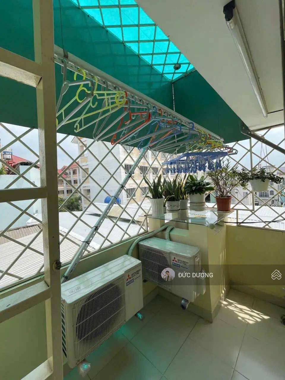 Duy Nhất 1 căn- vị trí đẹp 3 tầng hẻm 8m Đặng Văn Ngữ, p14, PN. 52m2( 4PN-4WC). Giá chỉ 8 tỷ TL