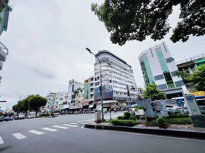 Bán khuôn đất xây Tòa Nhà đường Nguyễn Thị Thập Diện tích: 10x30m CTXD: Hầm 8 Tầng Giá: 68 tỷ