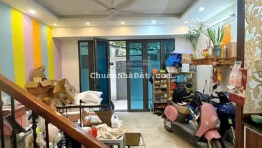 Tân Ấp Ba Đình, nhà đẹp ở ngay, 10m ra oto, ngõ bagac tránh, siêu thoáng, dân xây 35m*5T full NT