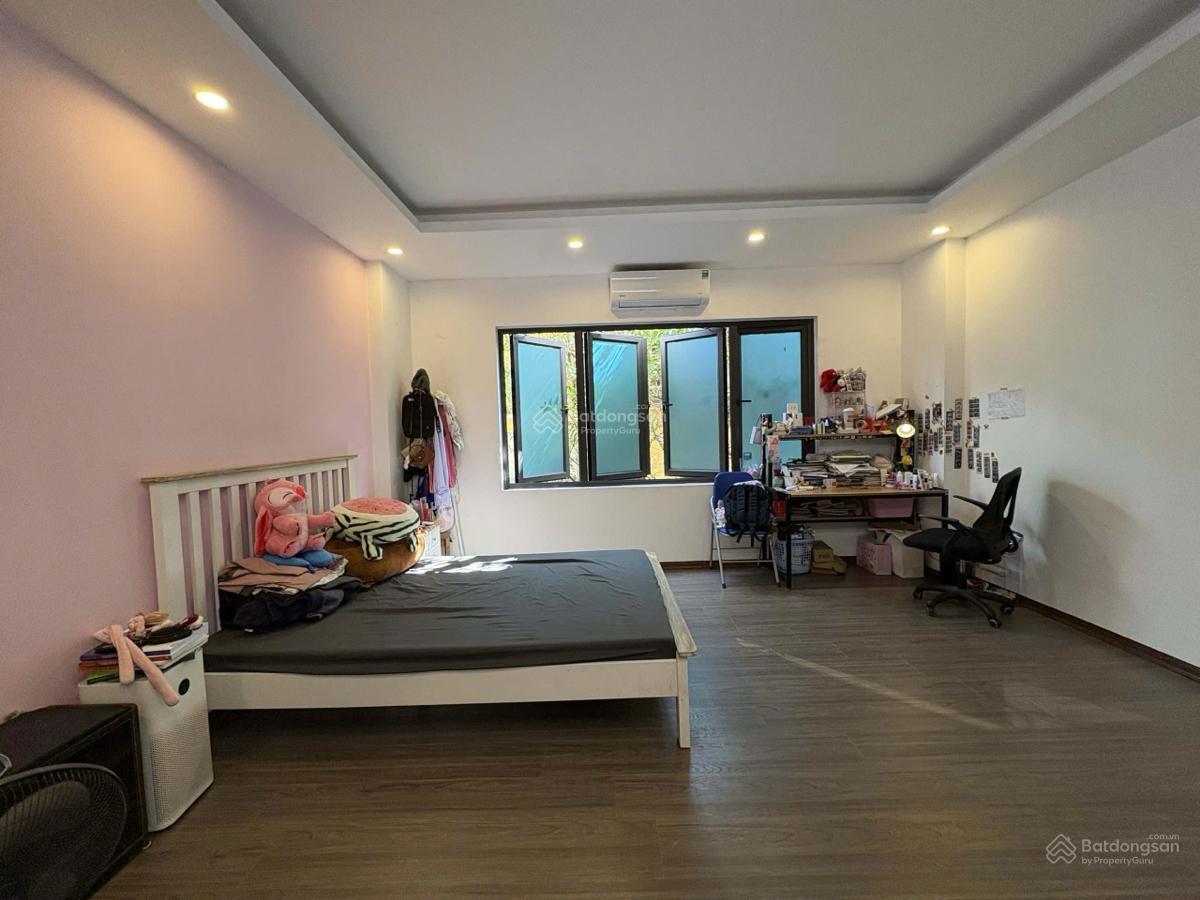 Tân Ấp Ba Đình, nhà đẹp ở ngay, 10m ra oto, ngõ bagac tránh, siêu thoáng, dân xây 35m*5T full NT