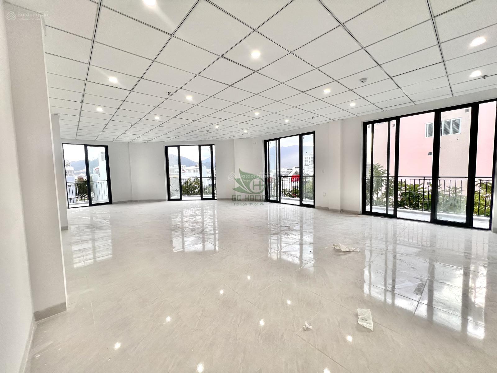 CHO THUÊ NHÀ Ở KINH DOANH 5 TẦNG 650M2 ĐẦY ĐỦ PCCC NGAY LÔ GÓC KHU PHƯỚC LONG