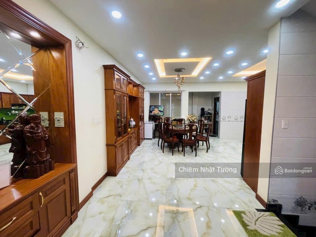 Nhà Biệt thự mini 4 tầng kiên cố, 6,7m X18m(120m2) tặng nội thất xịn sò, tân phú