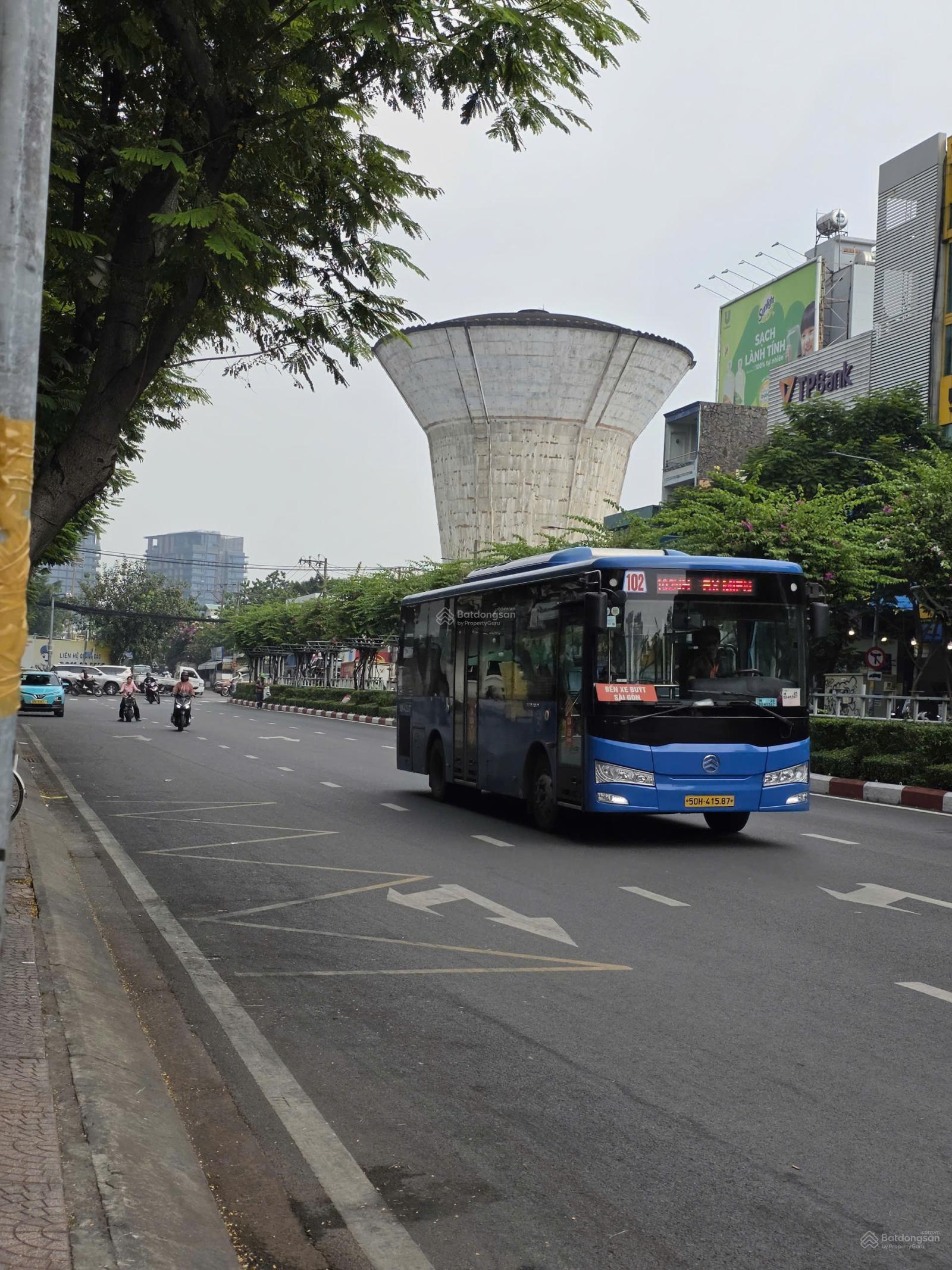 GẤP BÁN! MẶT TIỀN HOÀNG DIỆU NGÂN HÀNG OCB THUÊ 214M2 5 TẦNG 2.8 TỶ/N