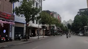 Nhà C4 MP Khúc Thừa Dụ 35m2, vỉa hè 5m, 2 thoáng, sổ vuông, QH ổn định, gần Cầu Giấy, kinh doanh