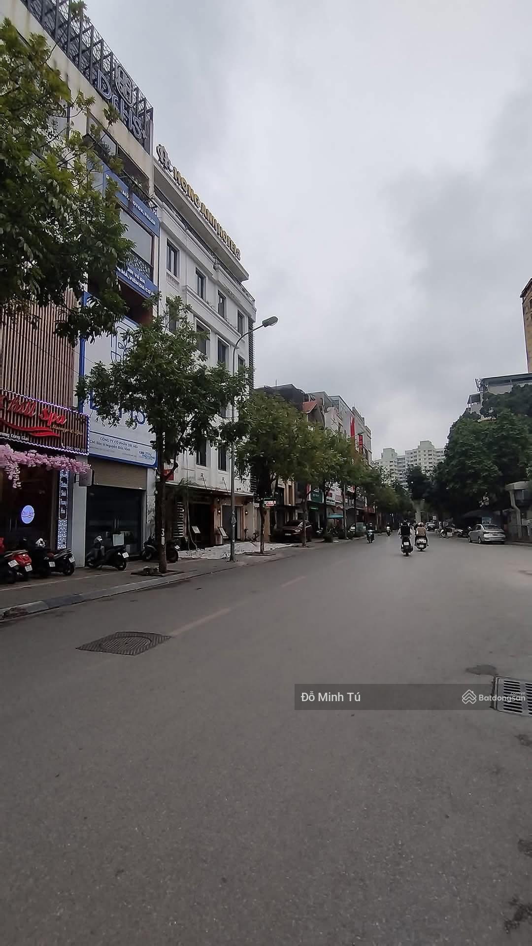 Nhà C4 MP Khúc Thừa Dụ 35m2, vỉa hè 5m, 2 thoáng, sổ vuông, QH ổn định, gần Cầu Giấy, kinh doanh