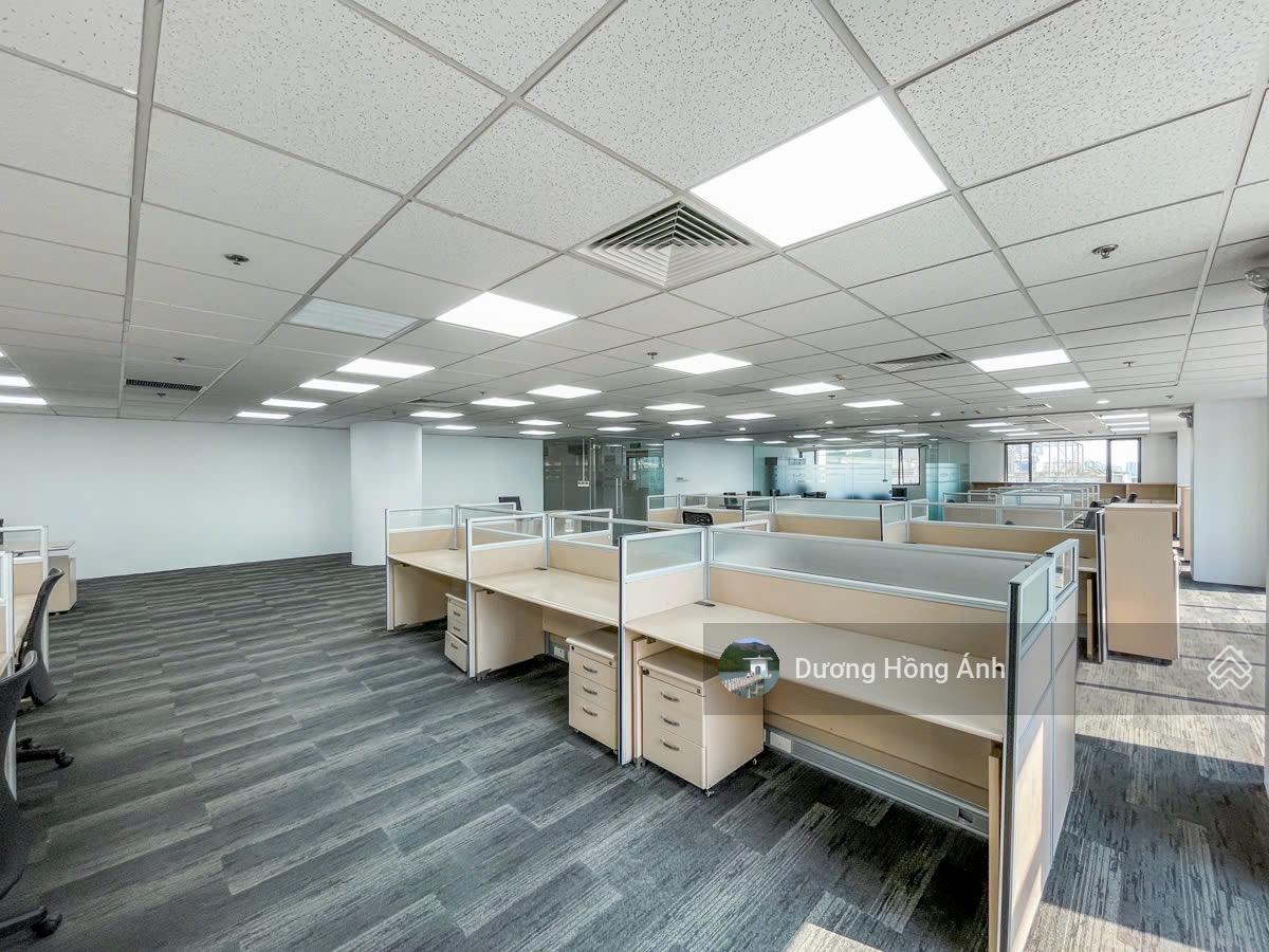 BQL toà nhà cho thuê văn phòng khu vực Duy Tân 30m~500m2 giá 100k/m2 đủ PCCC, bảo vệ 24/7