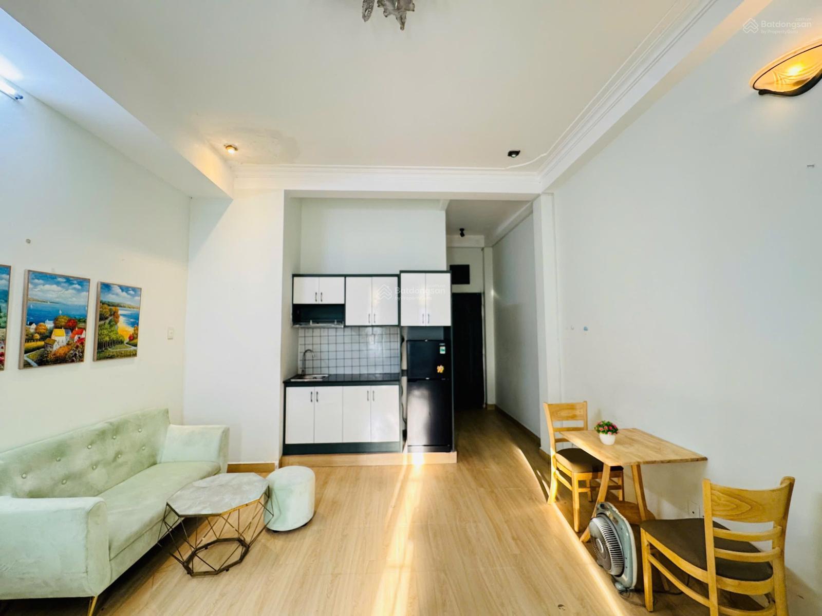 Căn hộ 40m2 ban công, giặt riêng, ngay công viên lÊ Văn Tám, Hồ Con Rùa, vòng xoay Đakao Q1