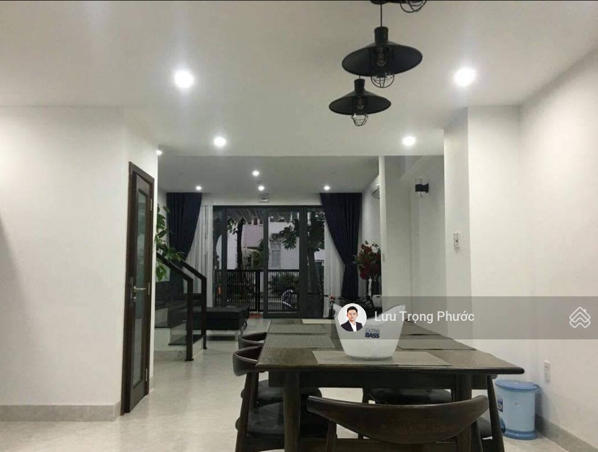 Bán biệt thự Euro Village 1, đường Bằng Lăng 3, diện tích 250m², đầy đủ nội thất cao cấp, giá tốt