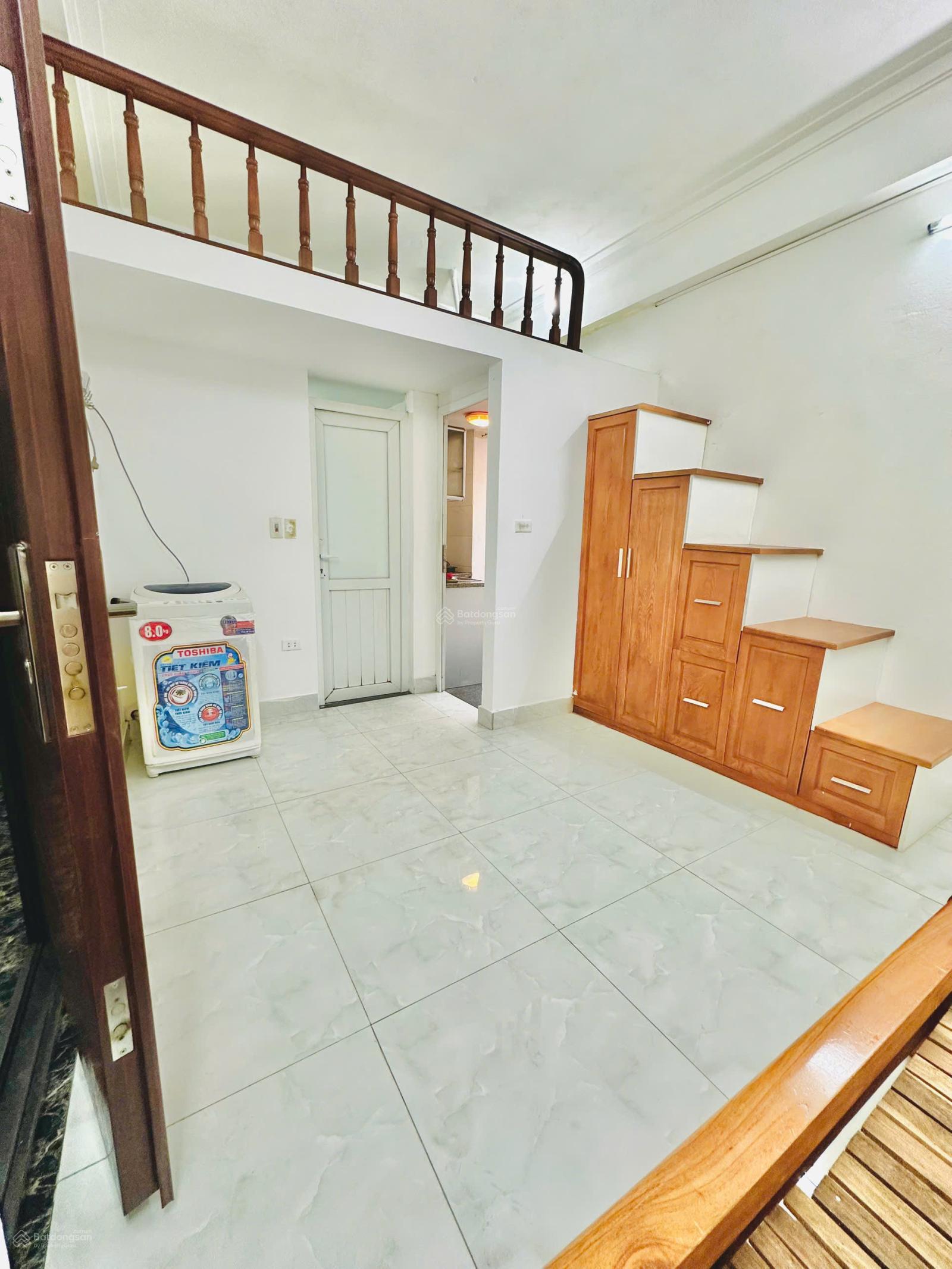 Cho thuê căn studio Cầu Giấy - chính chủ