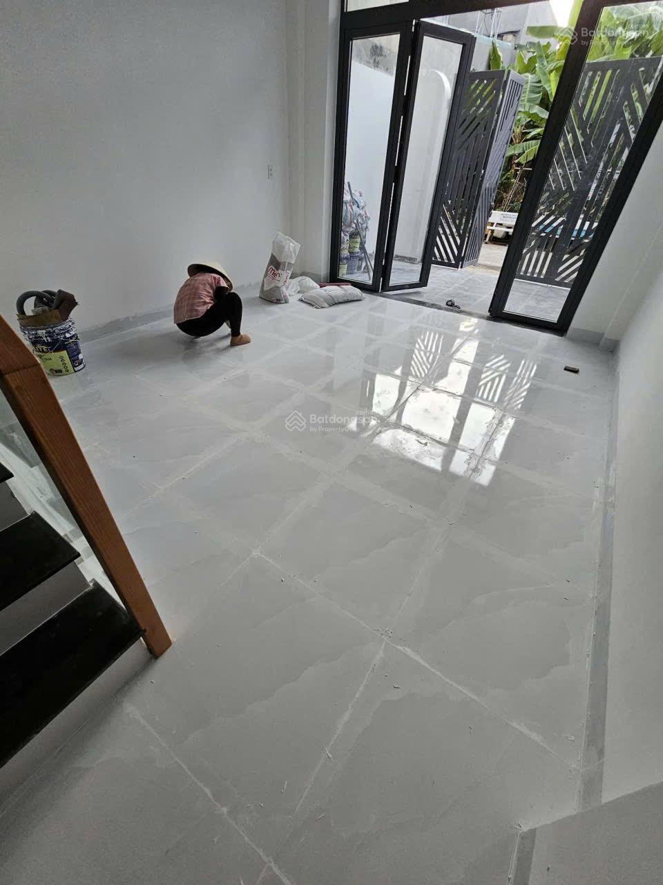 Cần bán nhà 1t2l full nội thất hẻm 47 Trường lưu